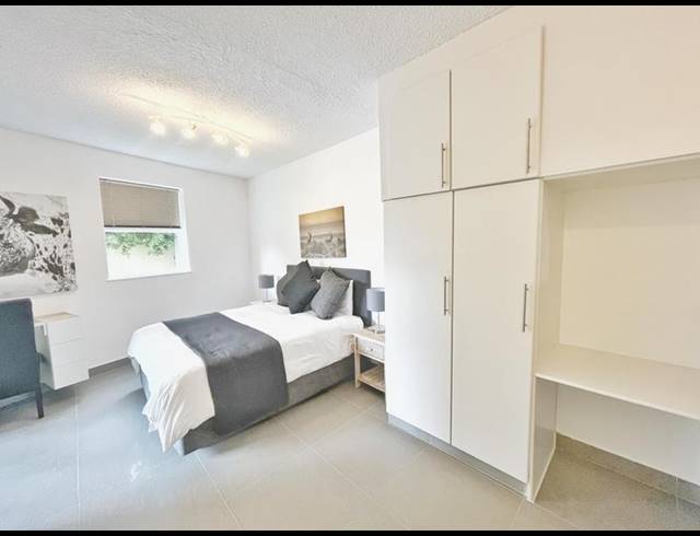 2 BEDROOM PROPERTY TO RENT IN SANDHURST